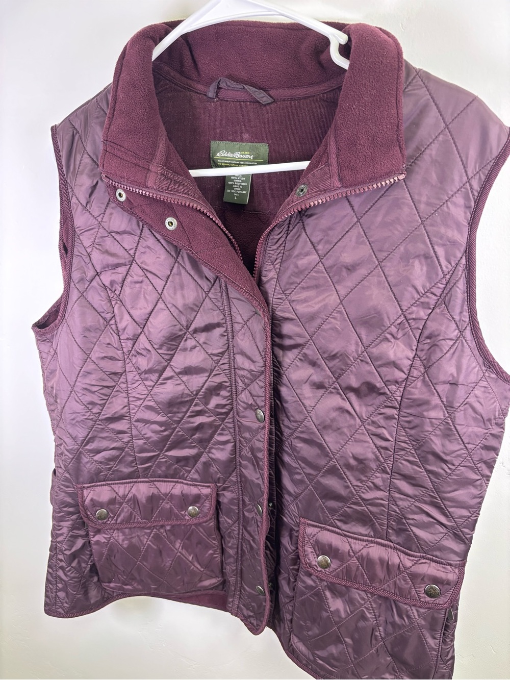 EDDIE BAUER QUILTED PUFFER VEST
WOMEN LARGE  PURPLE SOFT WARM LINING